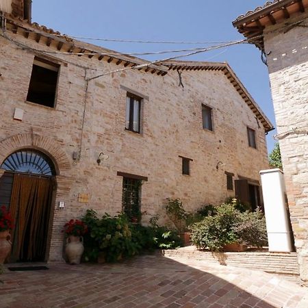 Borgo De' Varano By Hotel I Duchi カメリーノ エクステリア 写真