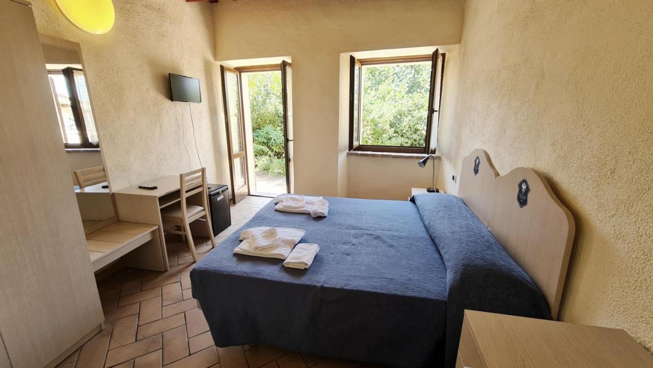 Borgo De' Varano By Hotel I Duchi カメリーノ エクステリア 写真